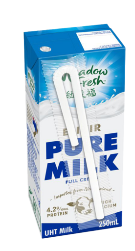 Full cream UHT milk